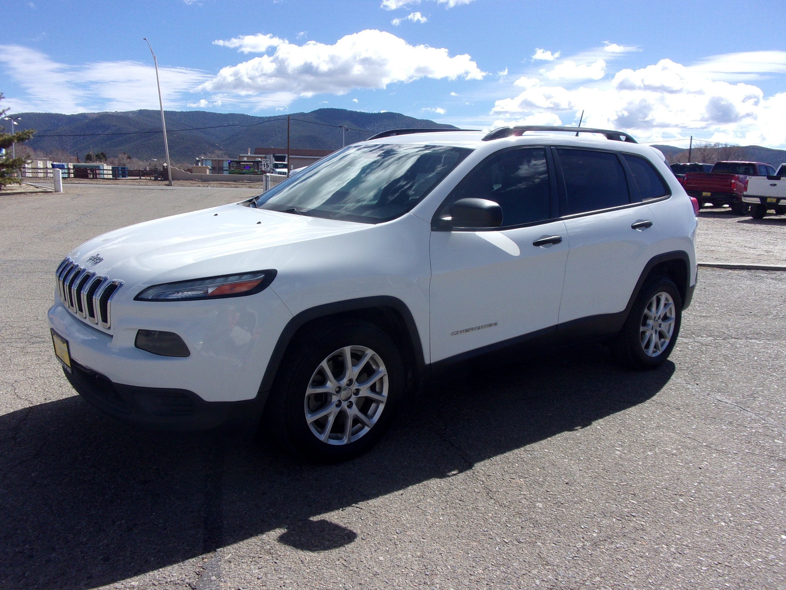 2016 Jeep Cherokee Sport