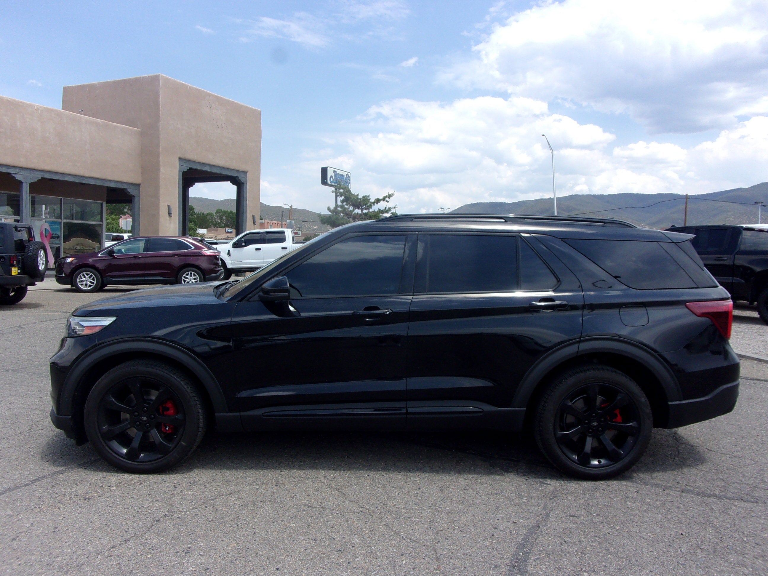 2020 Ford Explorer ST