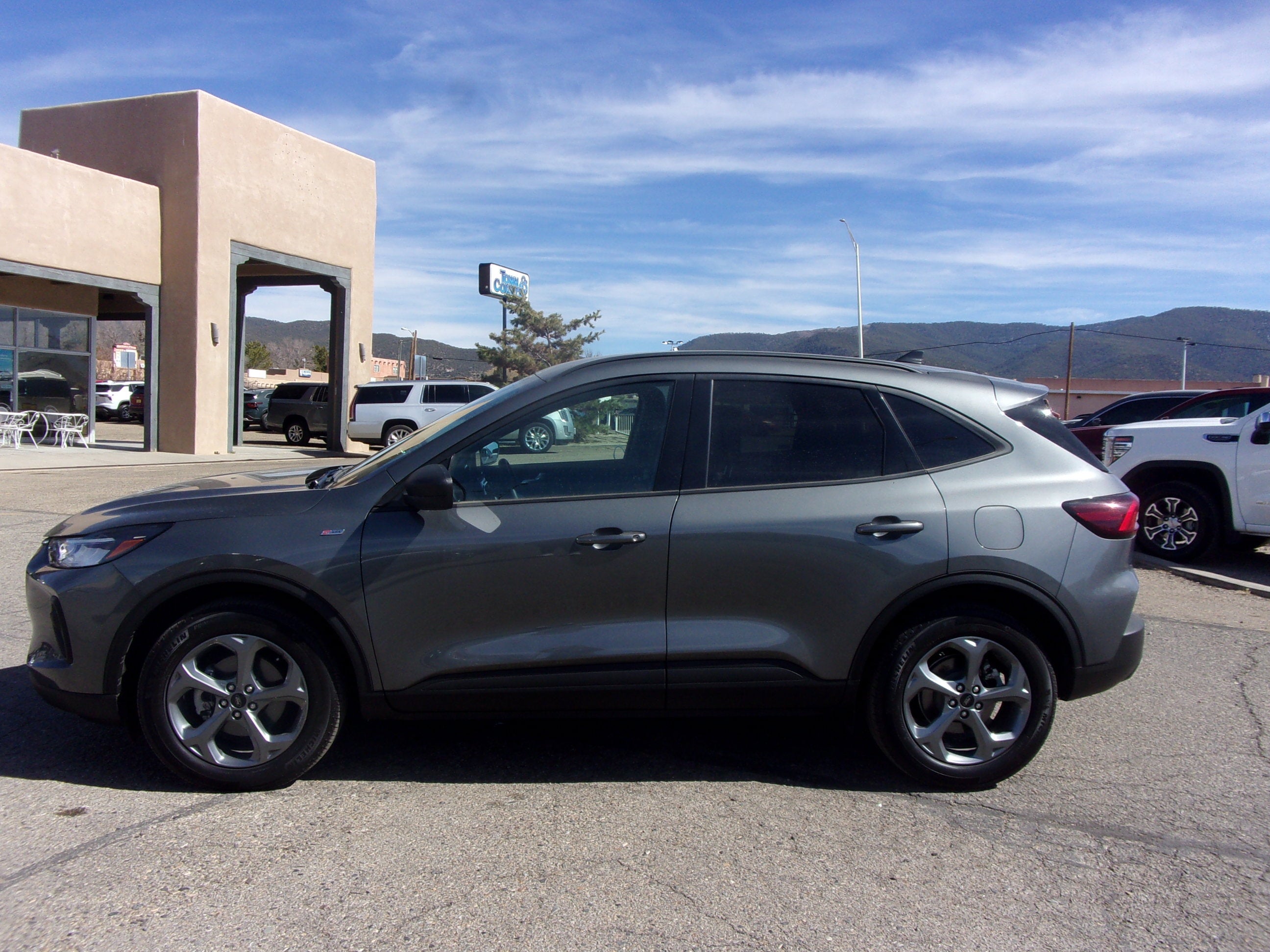 2025 Ford Escape ST-Line