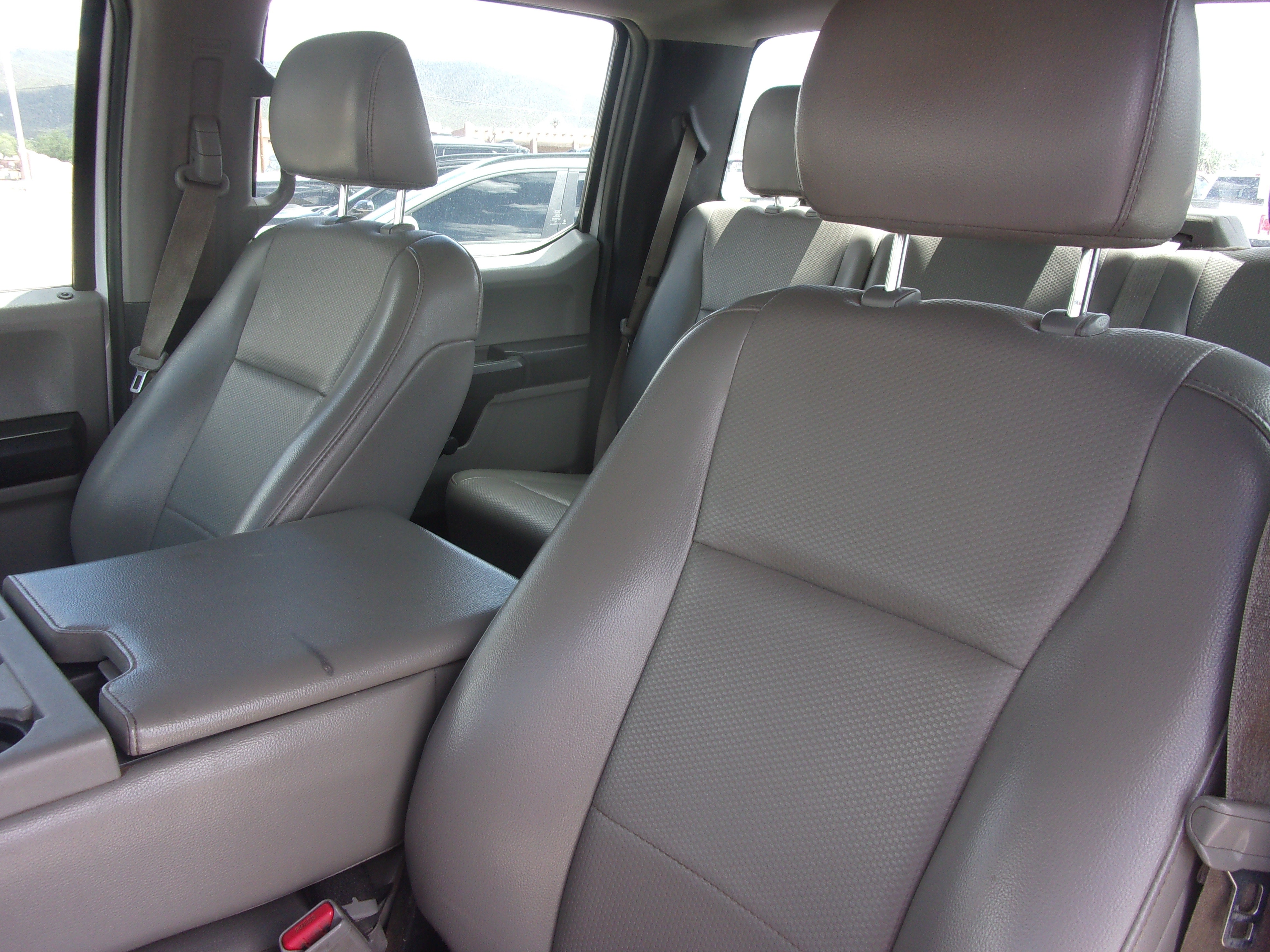 2017 Ford Super Duty F-250 SRW Lariat
