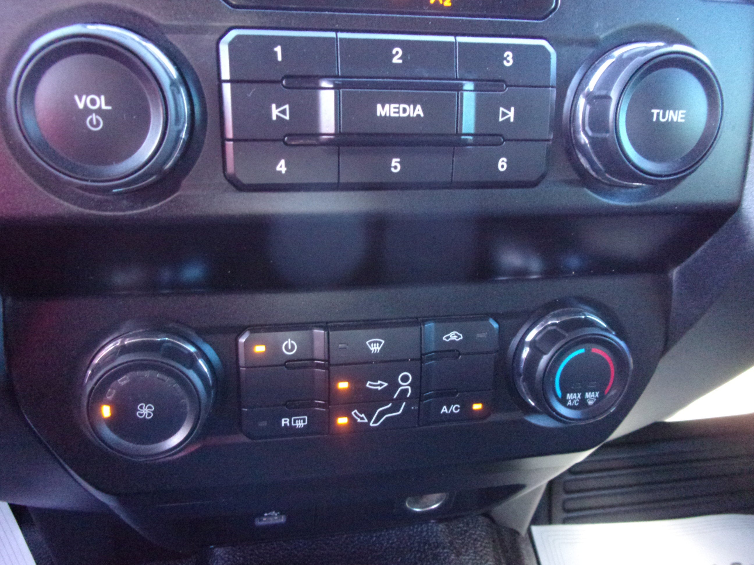 2021 Ford Super Duty F-350 SRW XL