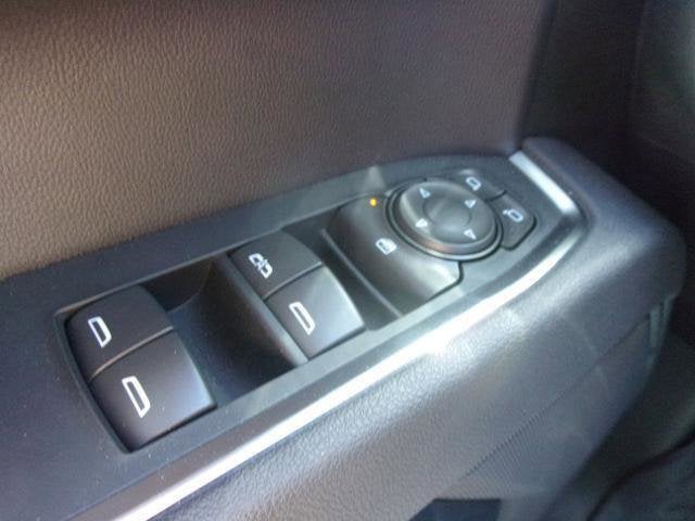 2025 Chevrolet Silverado 1500 LT - Photo 32