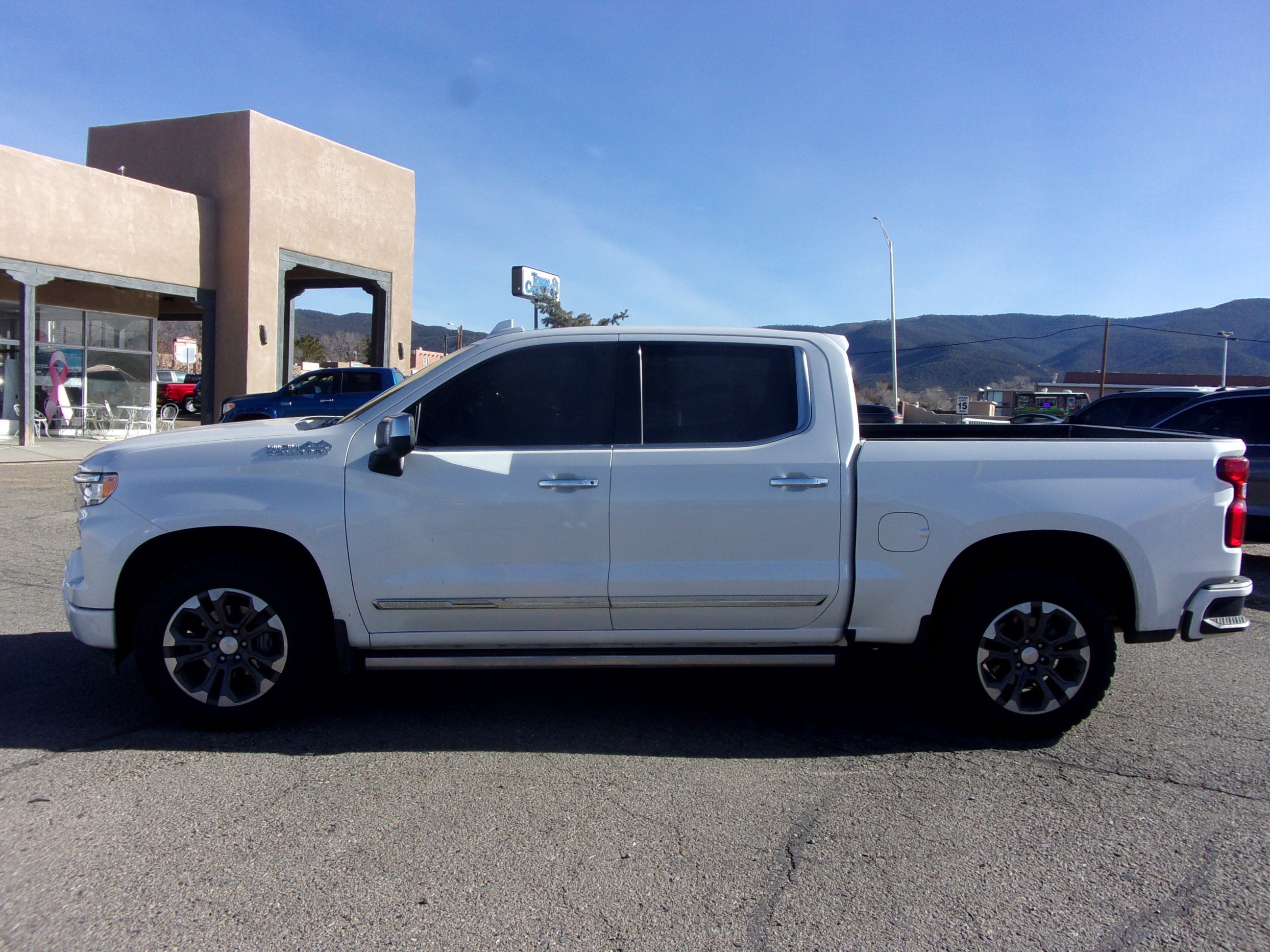 2024 Chevrolet Silverado 1500 High Country