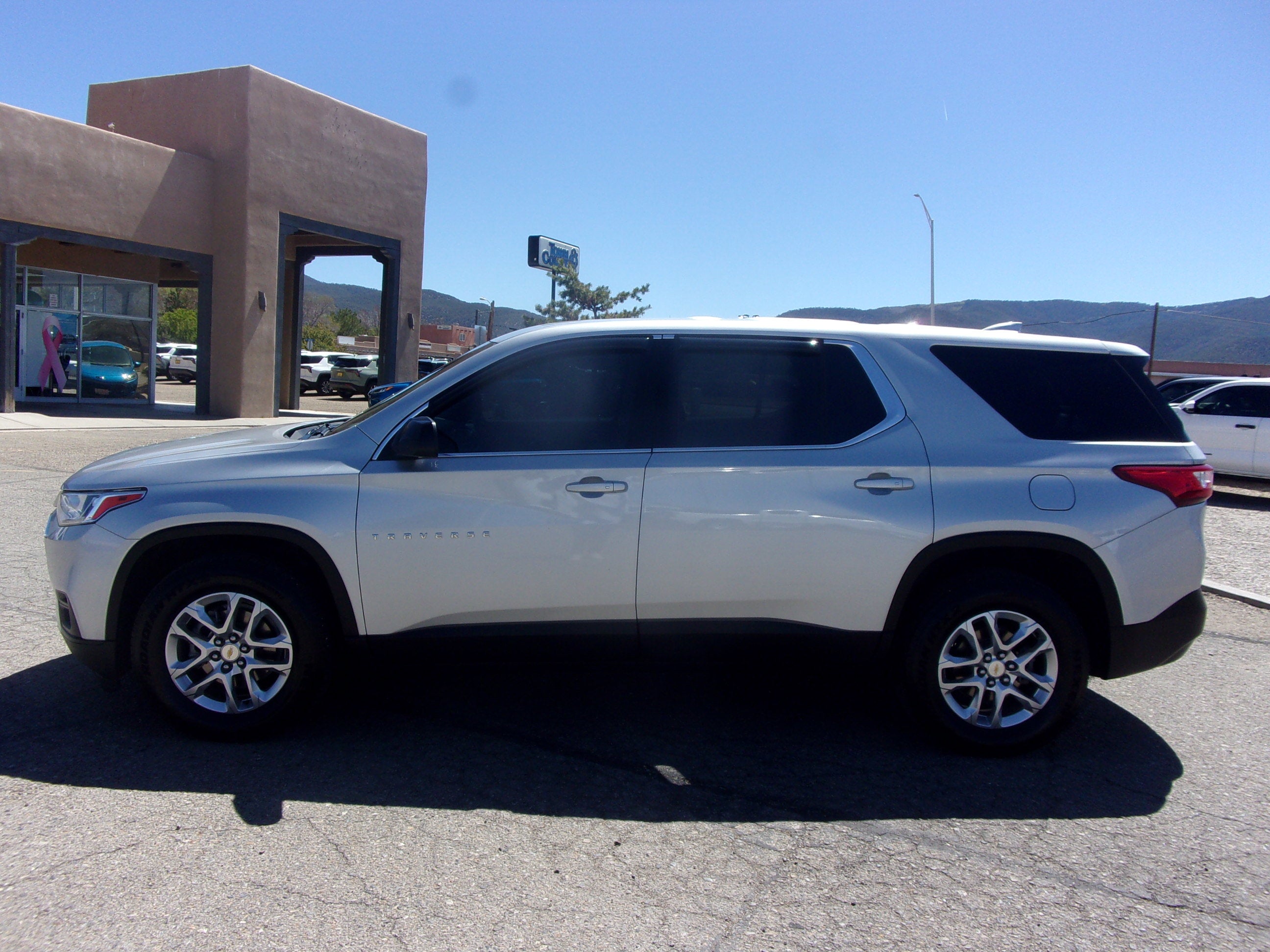 2021 Chevrolet Traverse LS