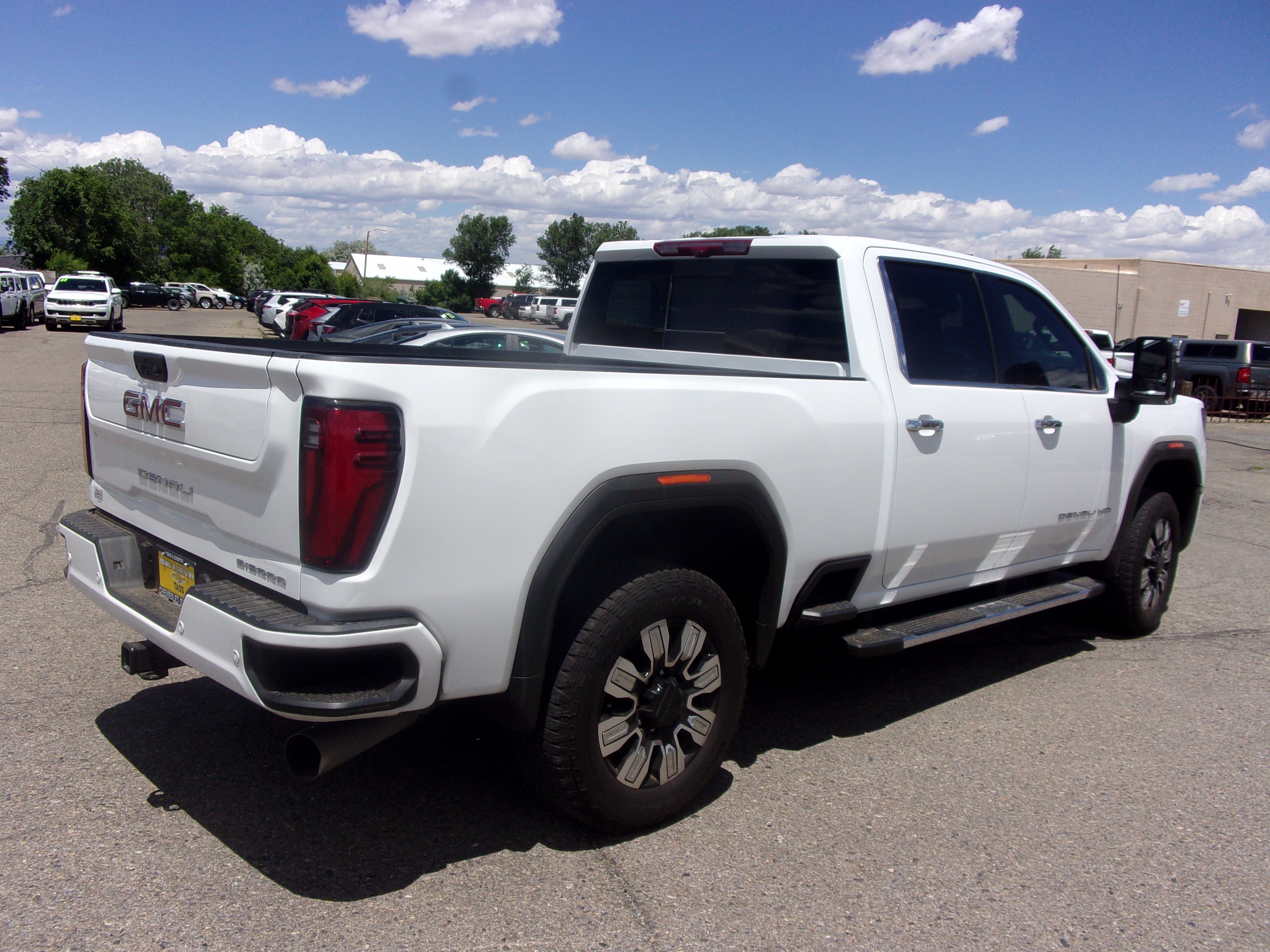 2025 GMC Sierra 2500 HD Denali
