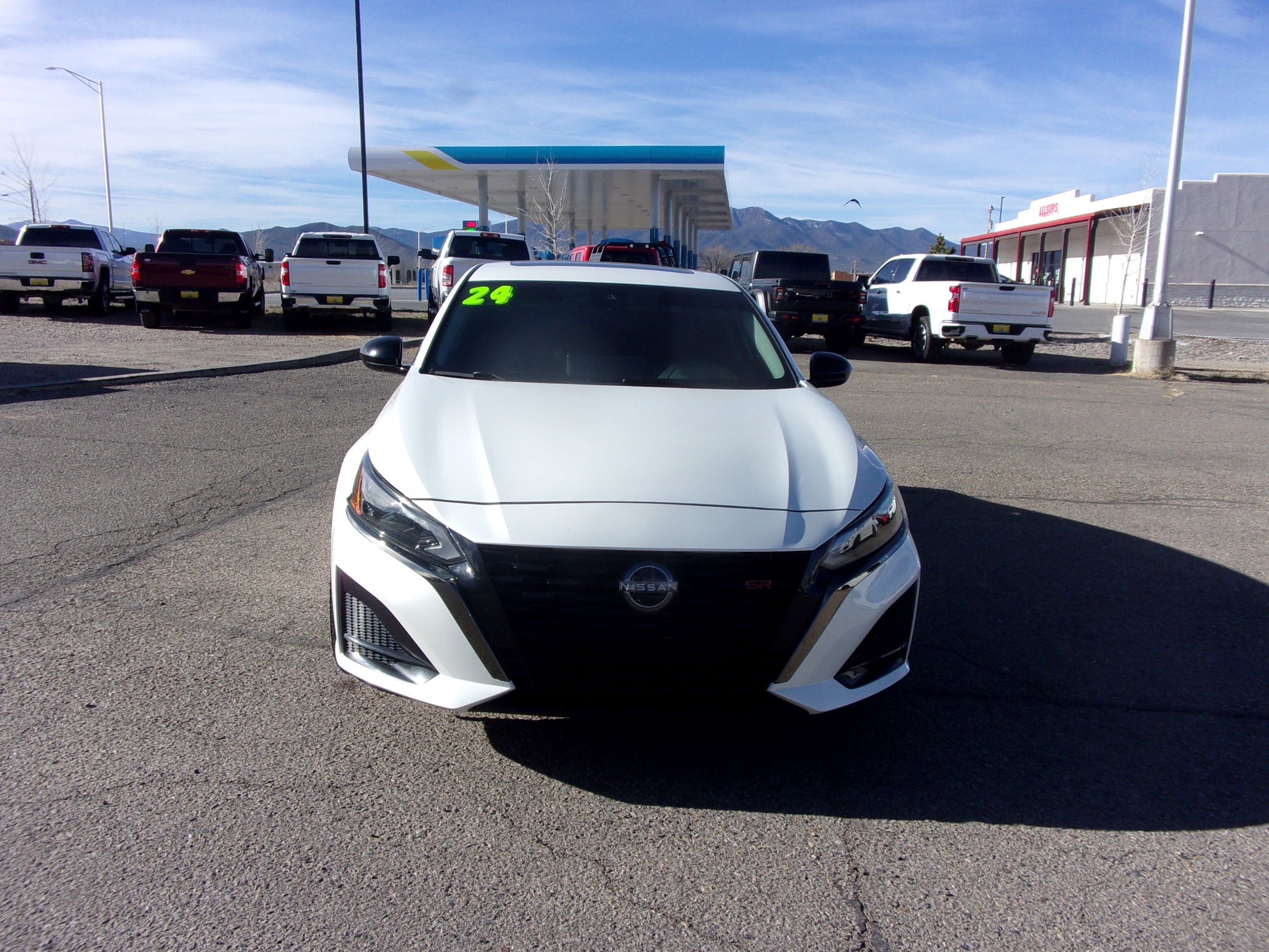 2024 Nissan Altima 2.5 SR