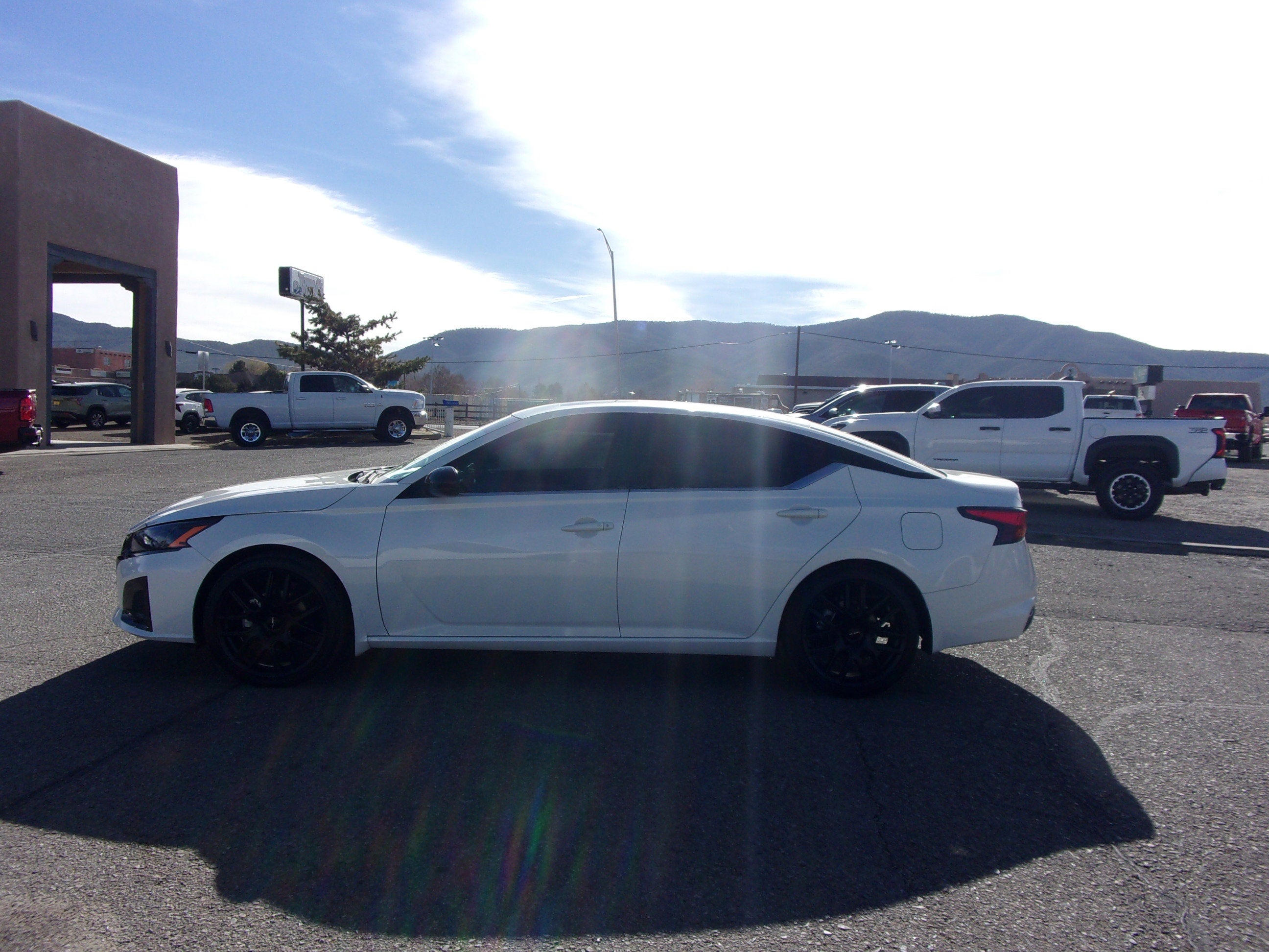 2024 Nissan Altima 2.5 SR