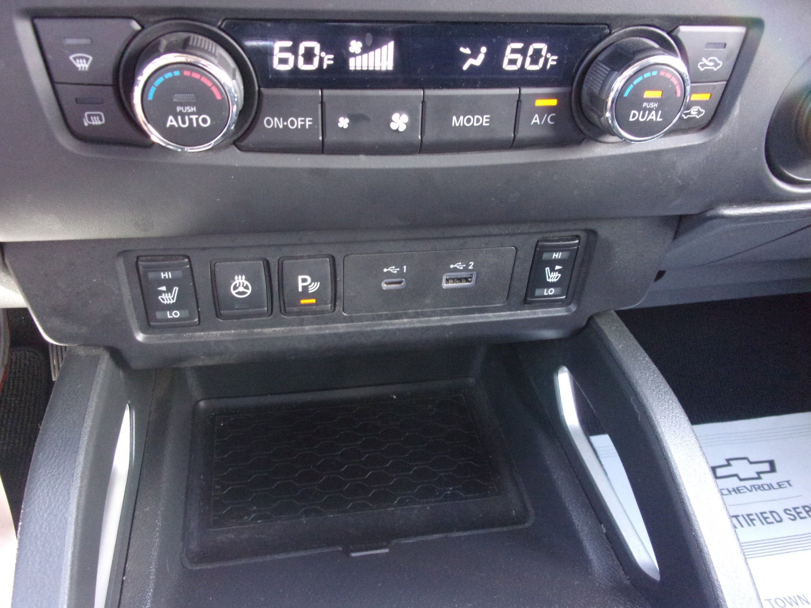 2024 Nissan Frontier SV