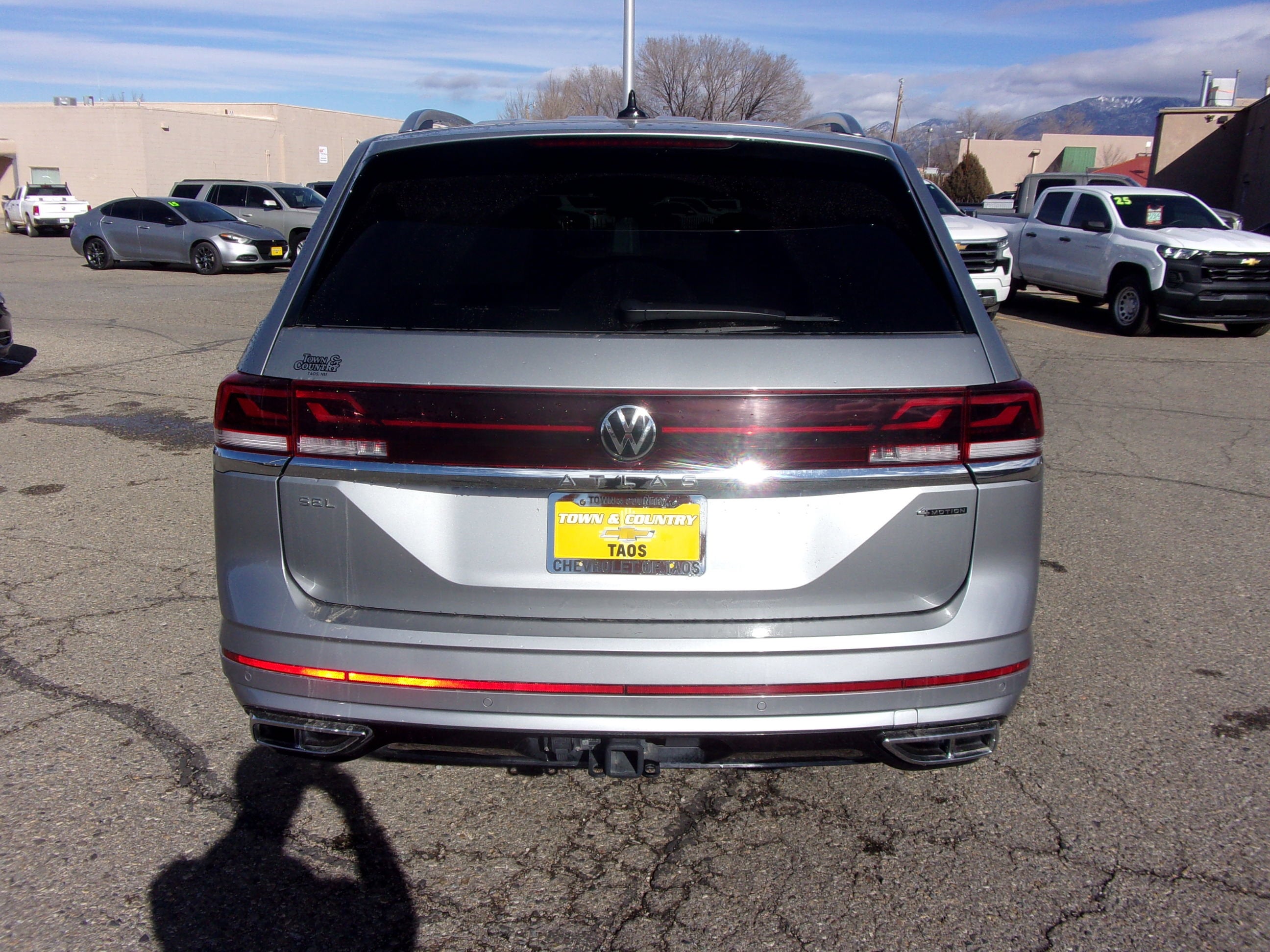 2024 Volkswagen Atlas 2.0T SEL Premium R-Line