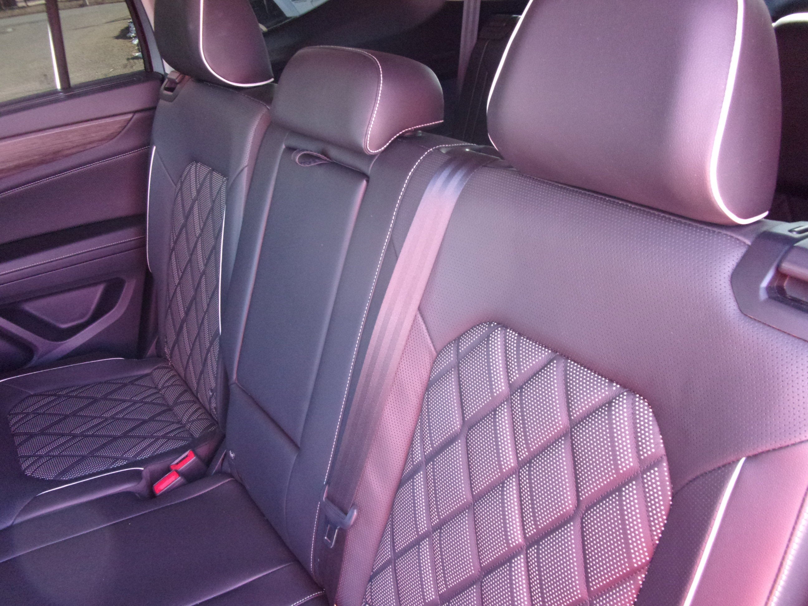 2024 Volkswagen Atlas 2.0T SEL Premium R-Line