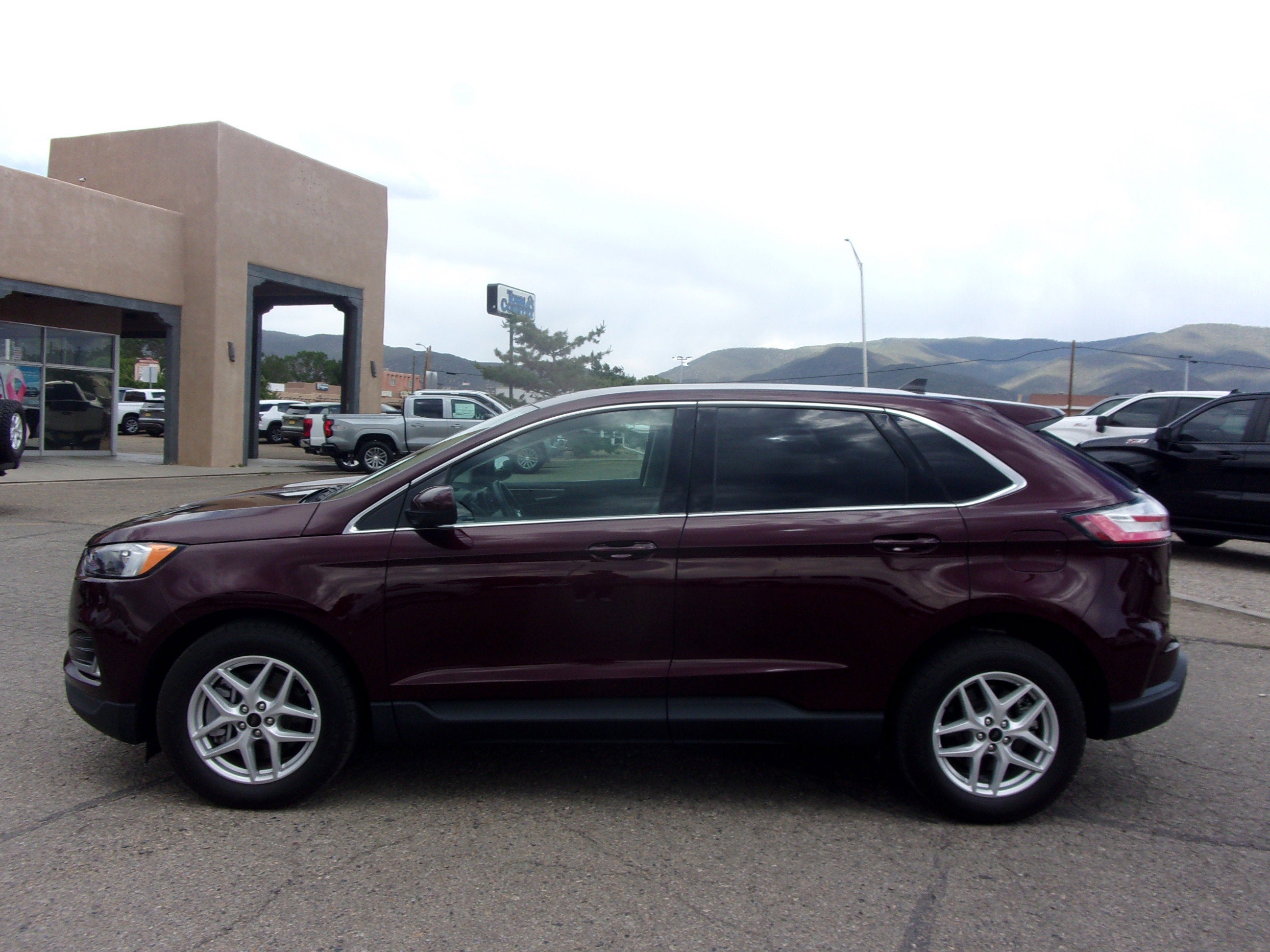 2023 Ford Edge SEL