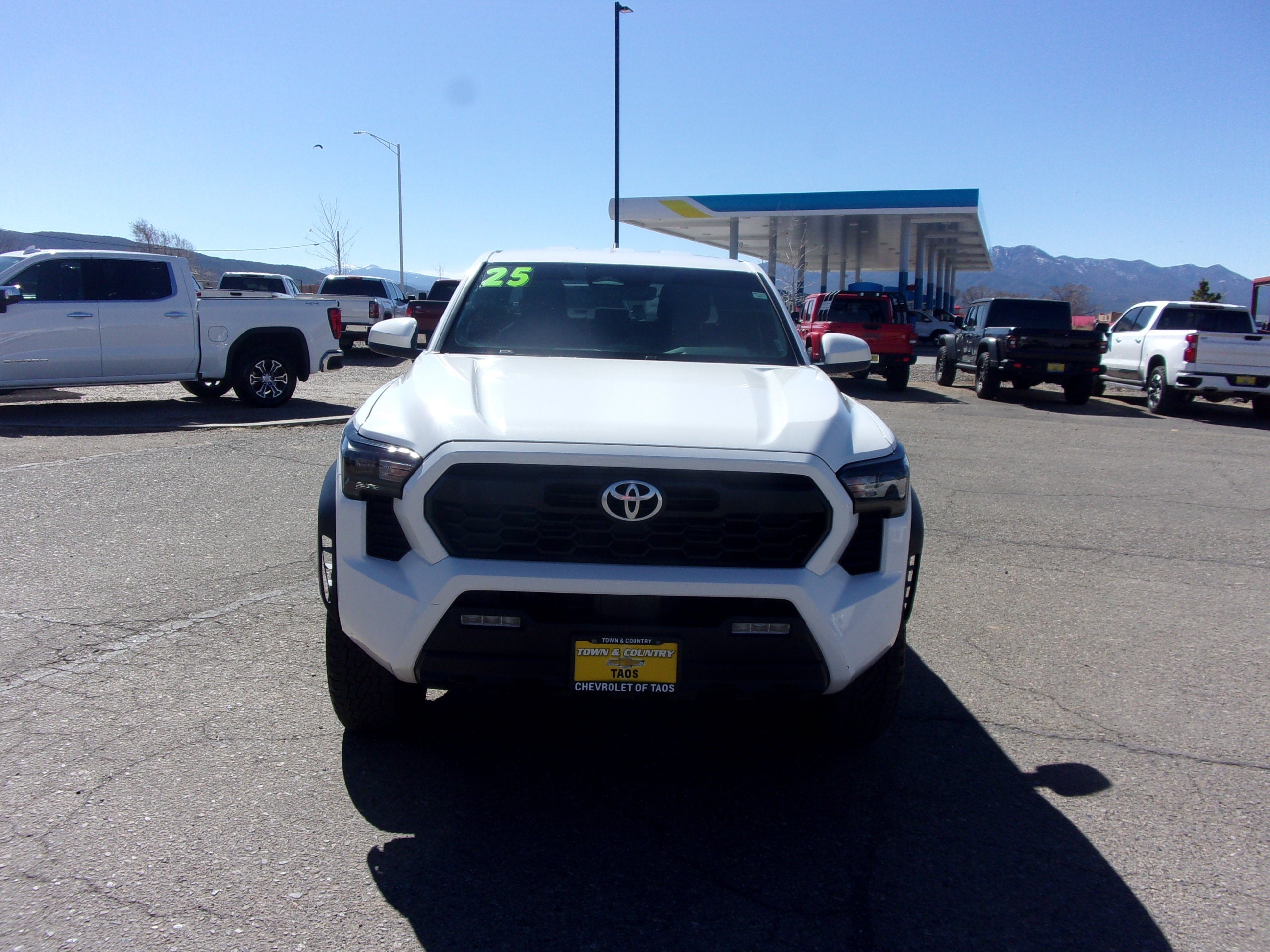 2025 Toyota Tacoma 4WD SR