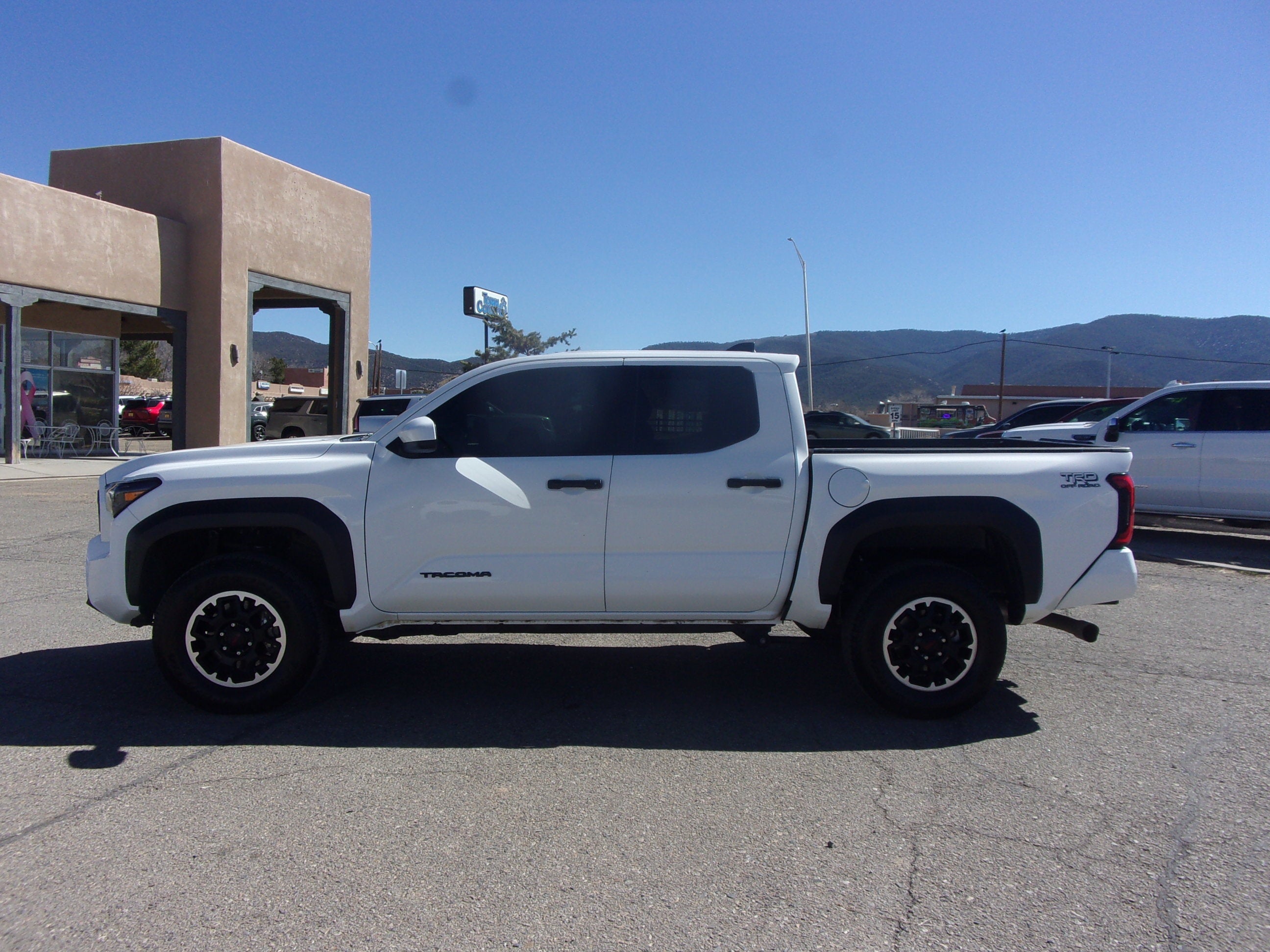 2025 Toyota Tacoma 4WD SR