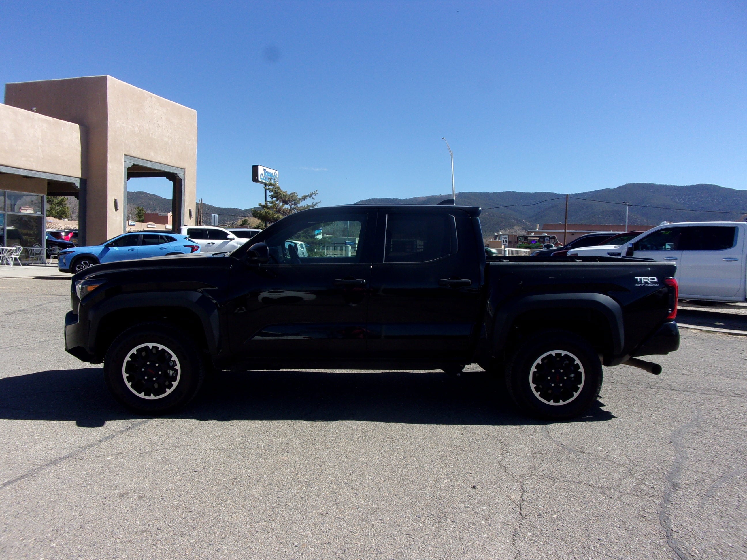 2025 Toyota Tacoma 4WD SR