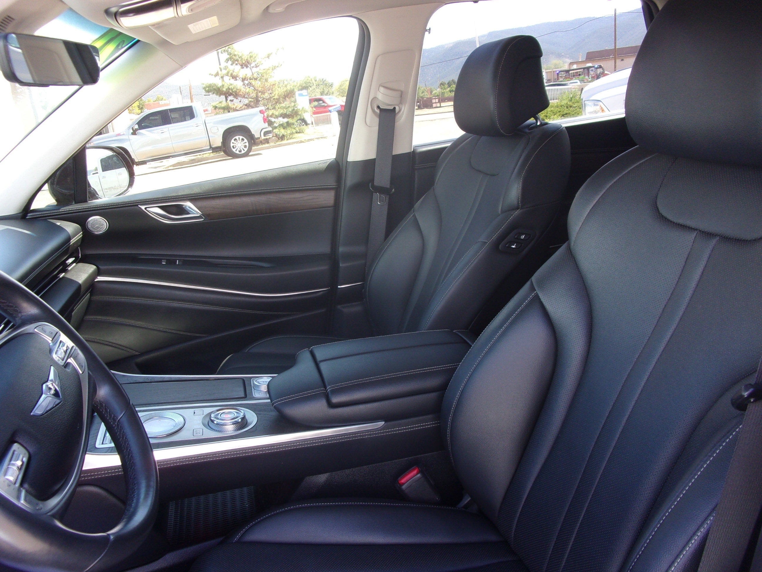 2021 Genesis GV80 Base